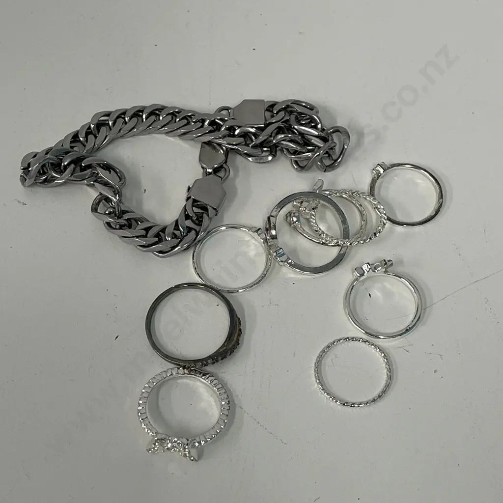 Assorted Silver Rings with Silver Link bracelet - one sterling ring with diamantes Image 1++