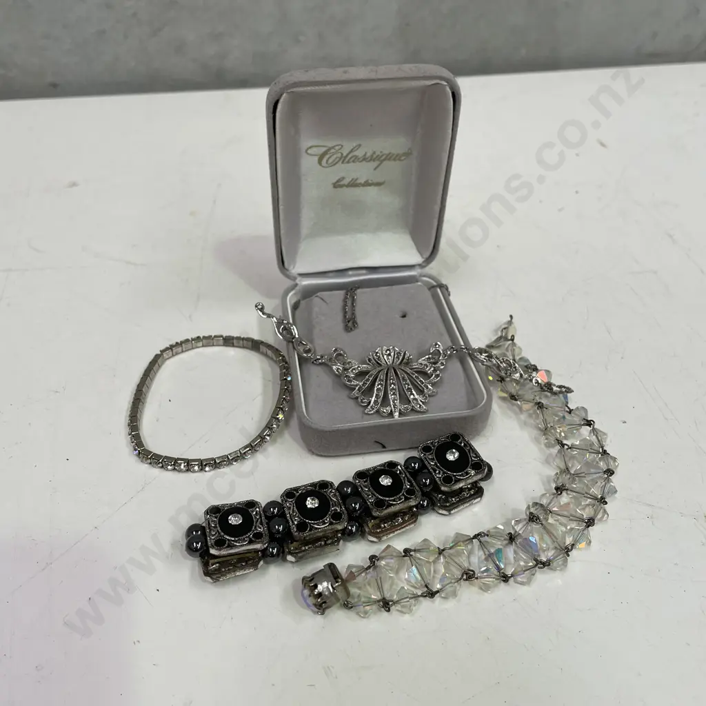 Vintage Diamante and Marcasite items Image 1++