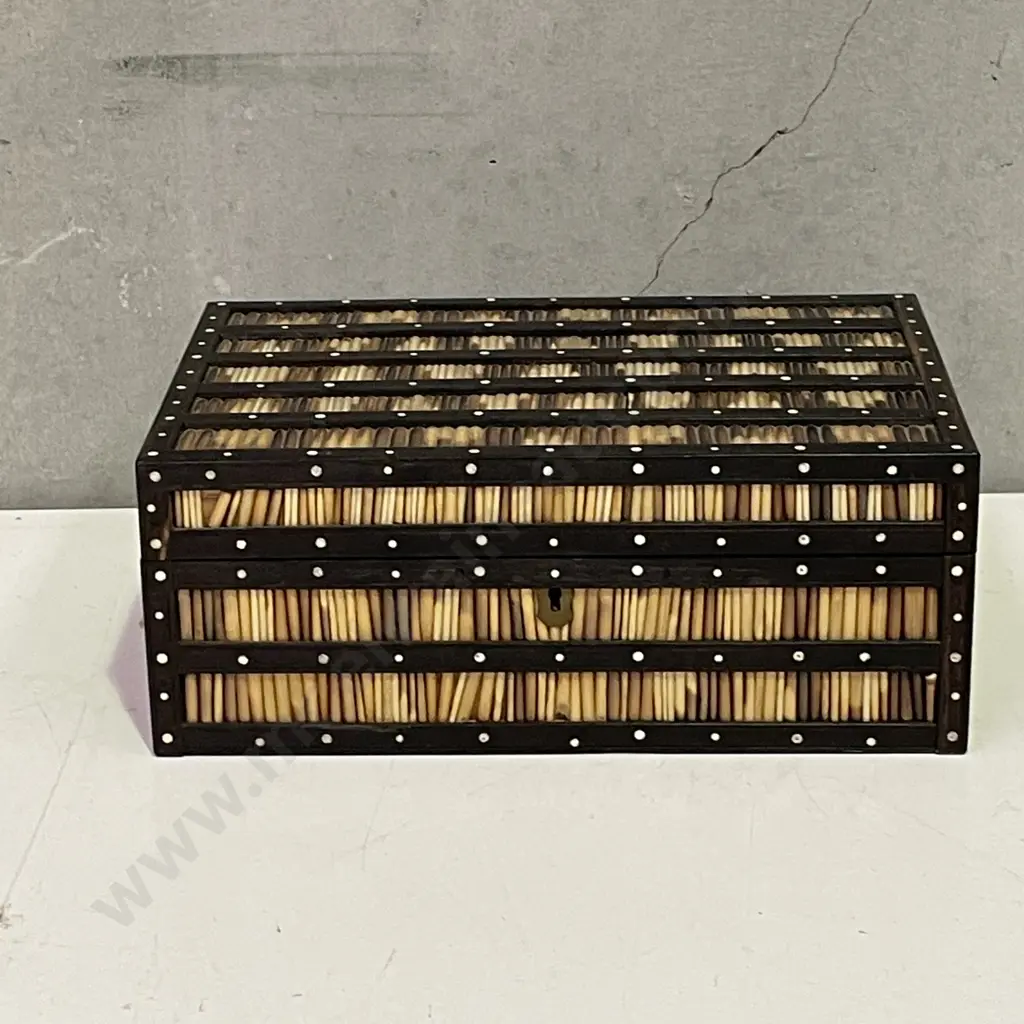 Stunning Vintage Porcupine Quill Jewellery Box with internal lidded segments (af to hinges) H11cm 27 x 18cm Image 1++