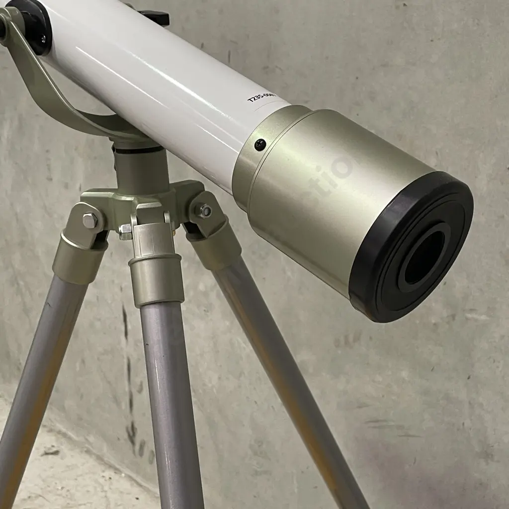 Skylob Telescope with Tripod and Manual Image 1++