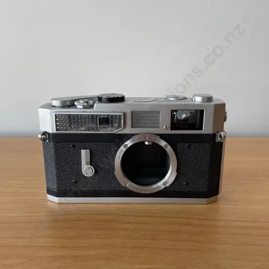 Vintage Canon 7 Model Camera. No 884266