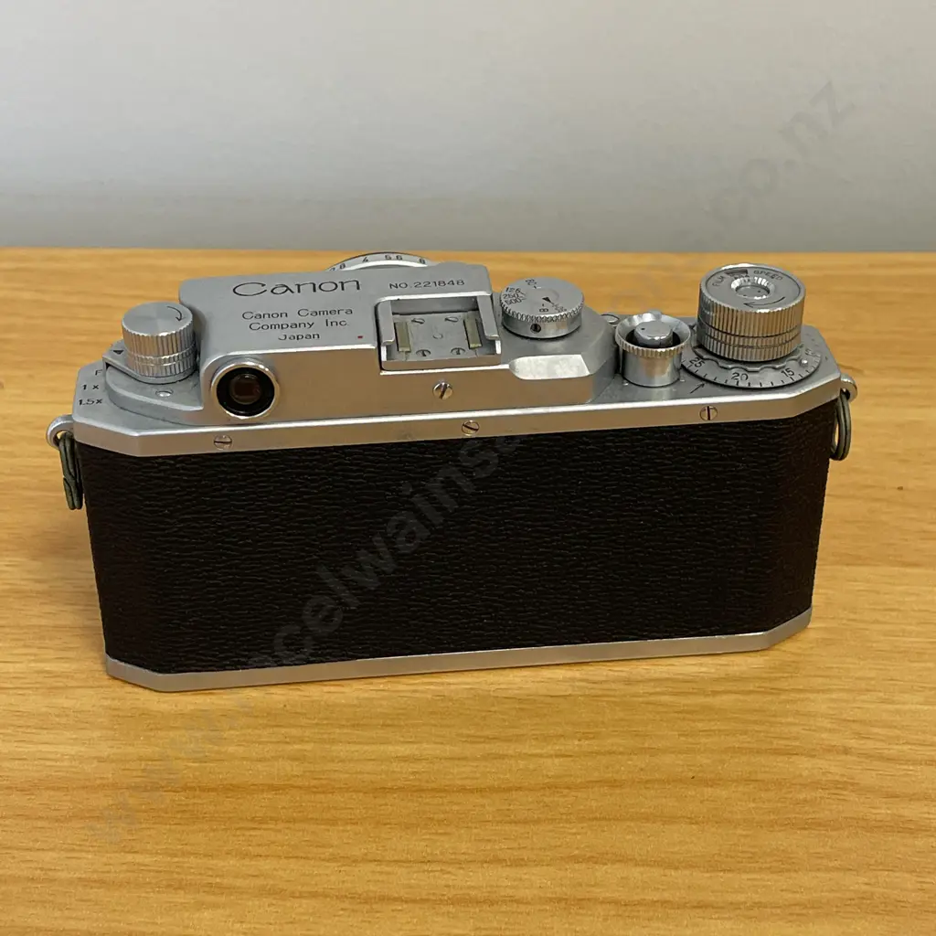 Vintage Canon IID2 Camera with Canon 50mm Lens No 221848 Image 1++