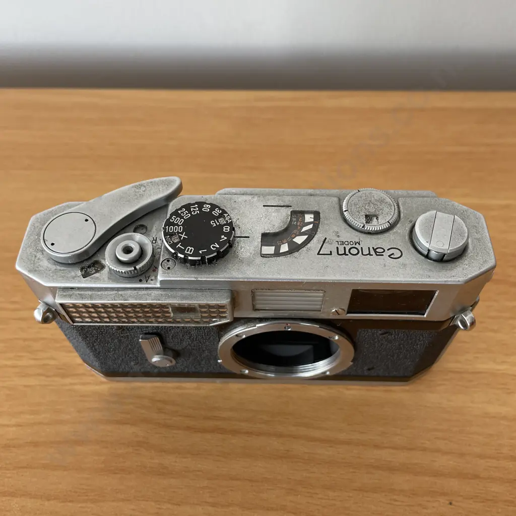 Vintage Canon 7 Model Camera. No. 858556 Image 1++