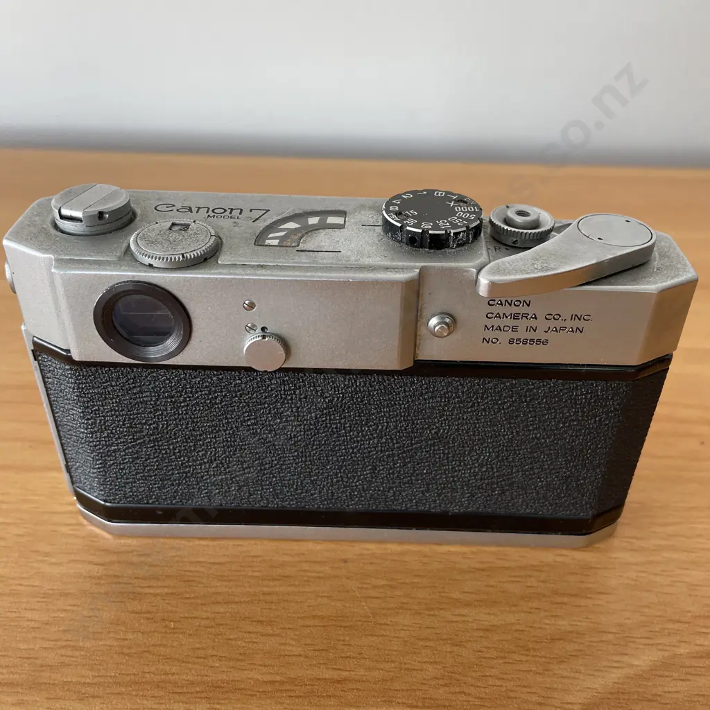 Vintage Canon 7 Model Camera. No. 858556 Image 1++