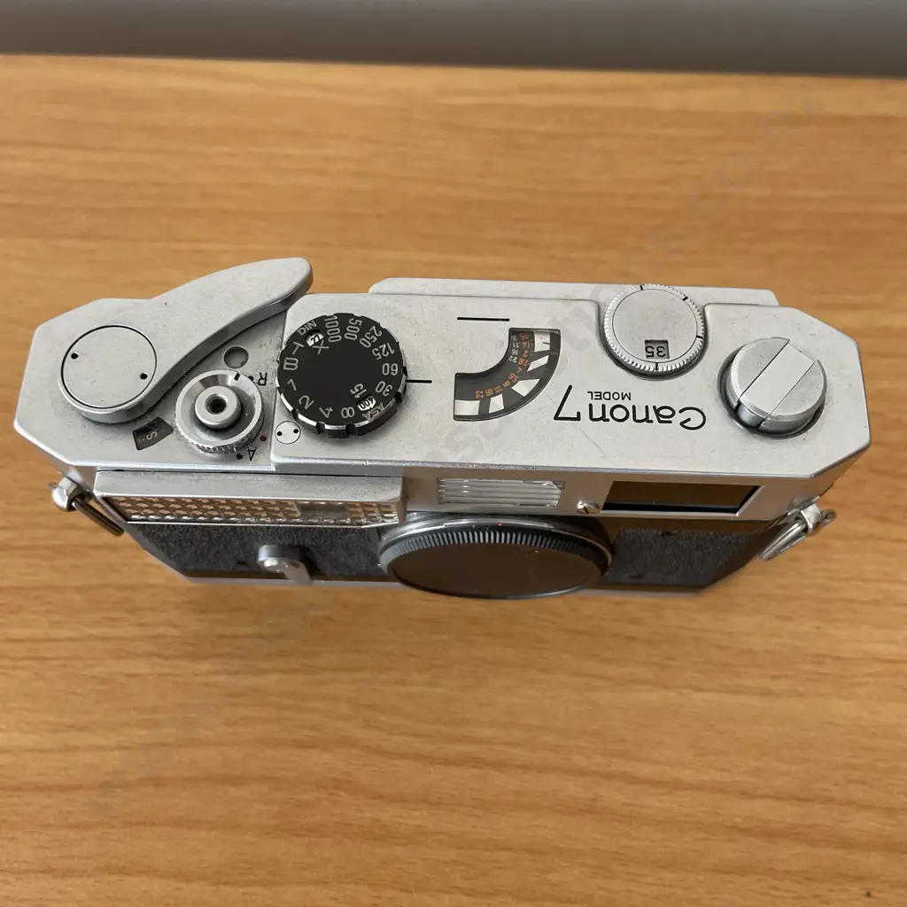 Vintage Canon 7 Model Camera. No. 834780 Image 1++
