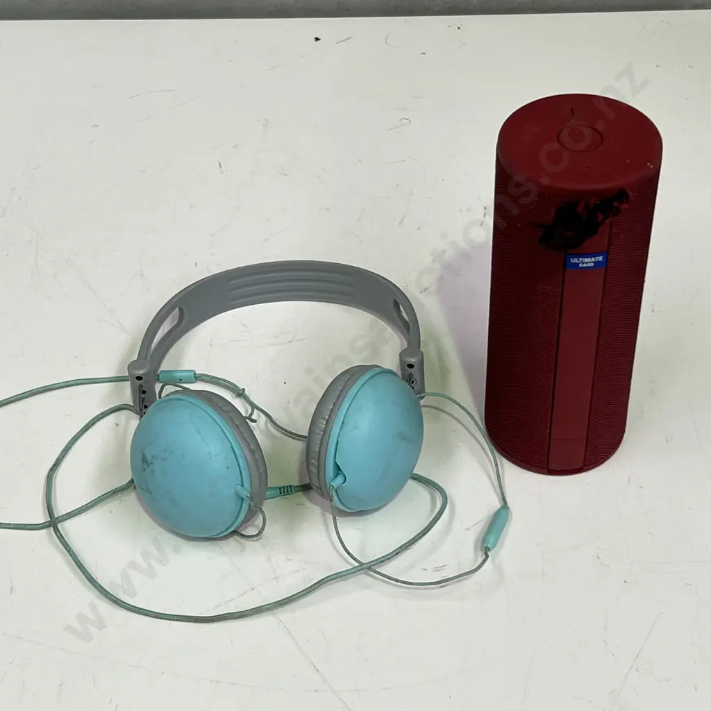 UEBoom with headphones Image 1++