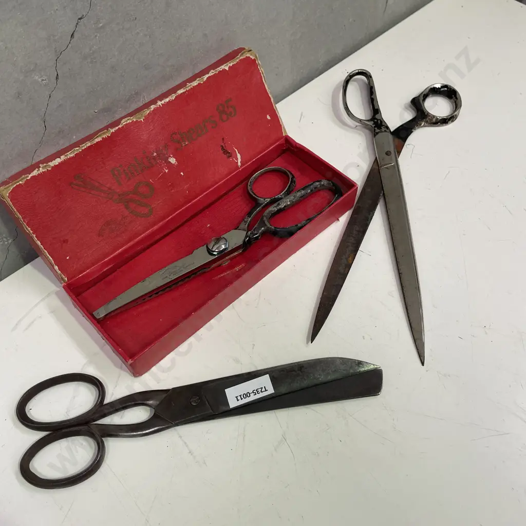 Antique Boxed Precision Pinking Shears Warner brand Scissors and one other (branded but undecipherable) Image 1++