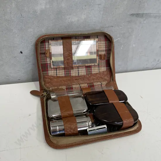 Vintage Mans Vanity Case with accessories