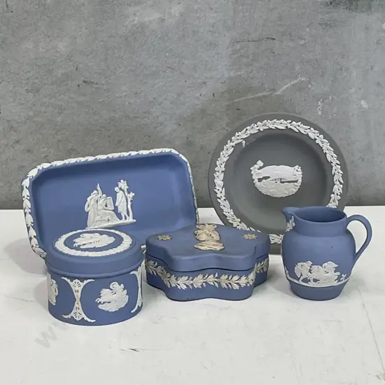 Assorted Wedgwood Jasperware including Royalty lidded box