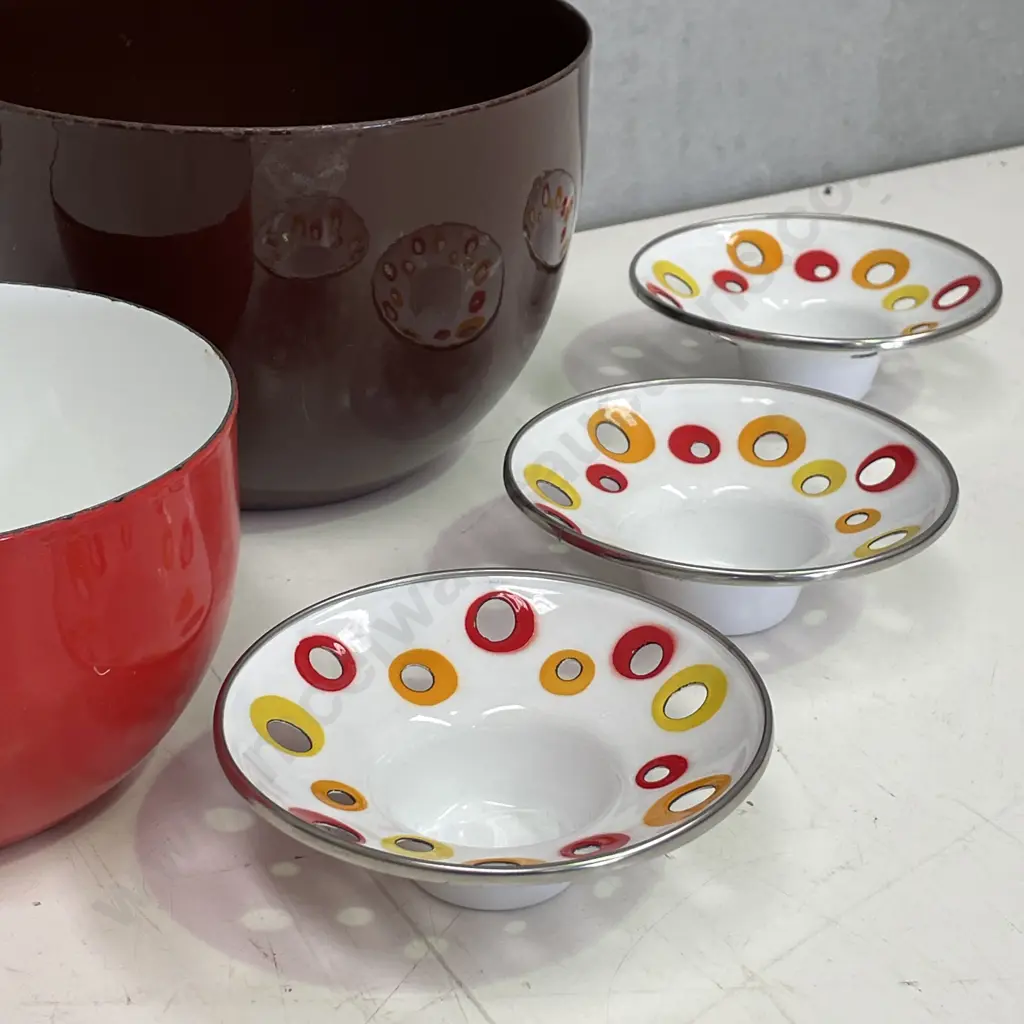 Assorted Mid Century Enamel Ware Image 1++