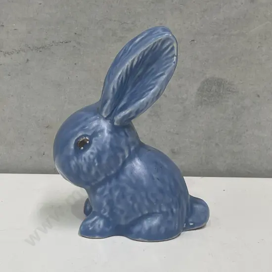 Vintage Sylvac Blue Glazed Bunny/Rabbit. Snub nosed. H12.5cm (af to top)