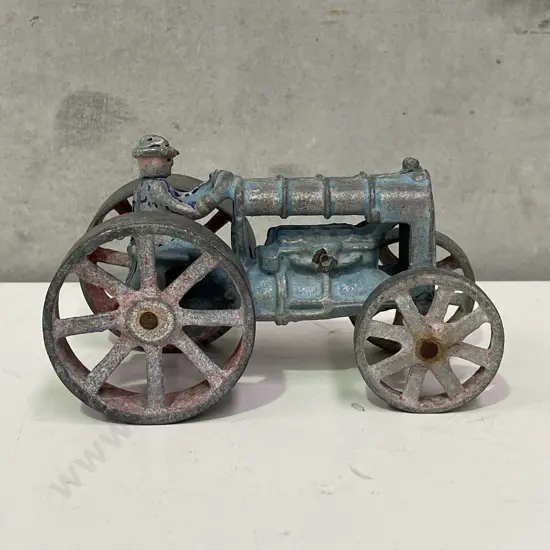 Vintage Tractor with driver H9cm