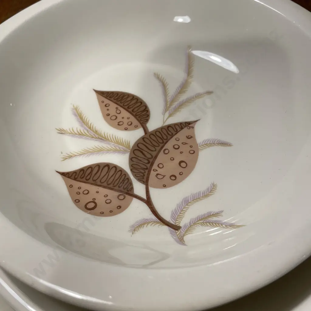 Royal Swan Dinnerware items Image 1++