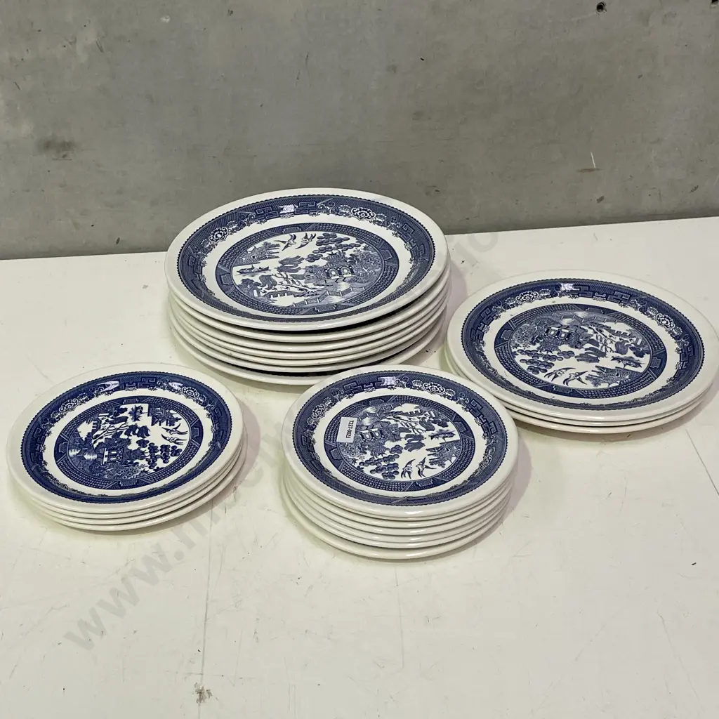 Made in NZ "Blue Willow" Dinnerware: 7 Dinner, 3 Luncheon, 11 Side Plates Image 1++