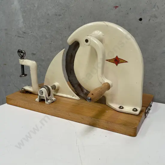 Vintage Bremer HS Qualitat Bread/Meat/Cheese Slicer. Cream Cast Iron on Wooden Base