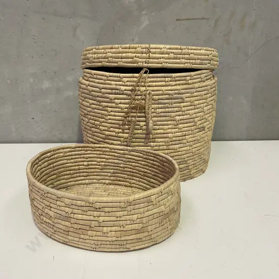 Woven Lidded Basket with internal removable basket H33 Oval 37 x 26cm