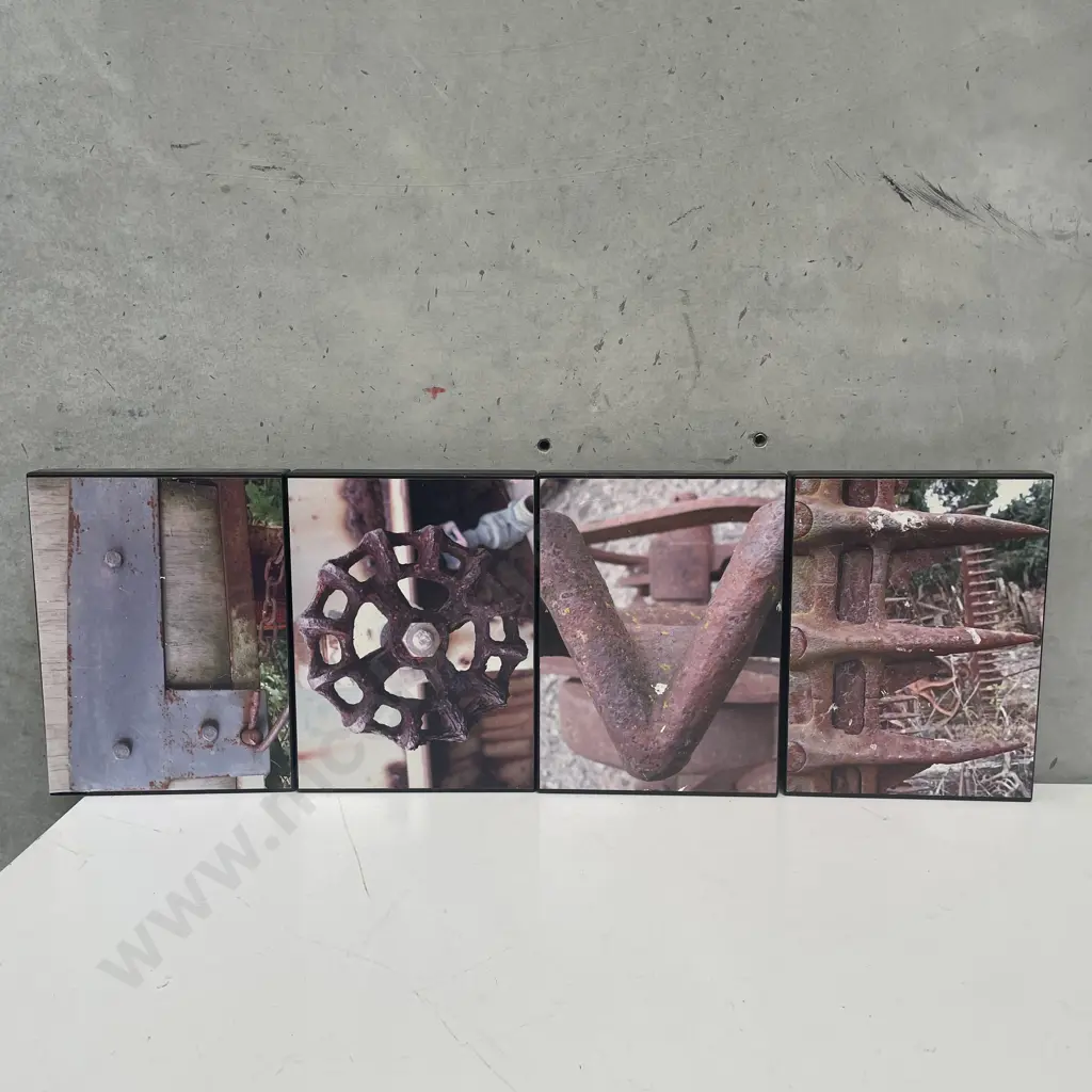 Four "Backyard Letters" Decorative Block Art. 20.5 x 15.5cm Image 1++