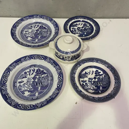 Assorted English Blue and White Willow items