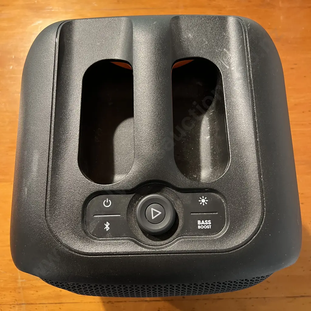 Portable Black JBL Party Box Encore Essential Speaker, has charge Image 1++