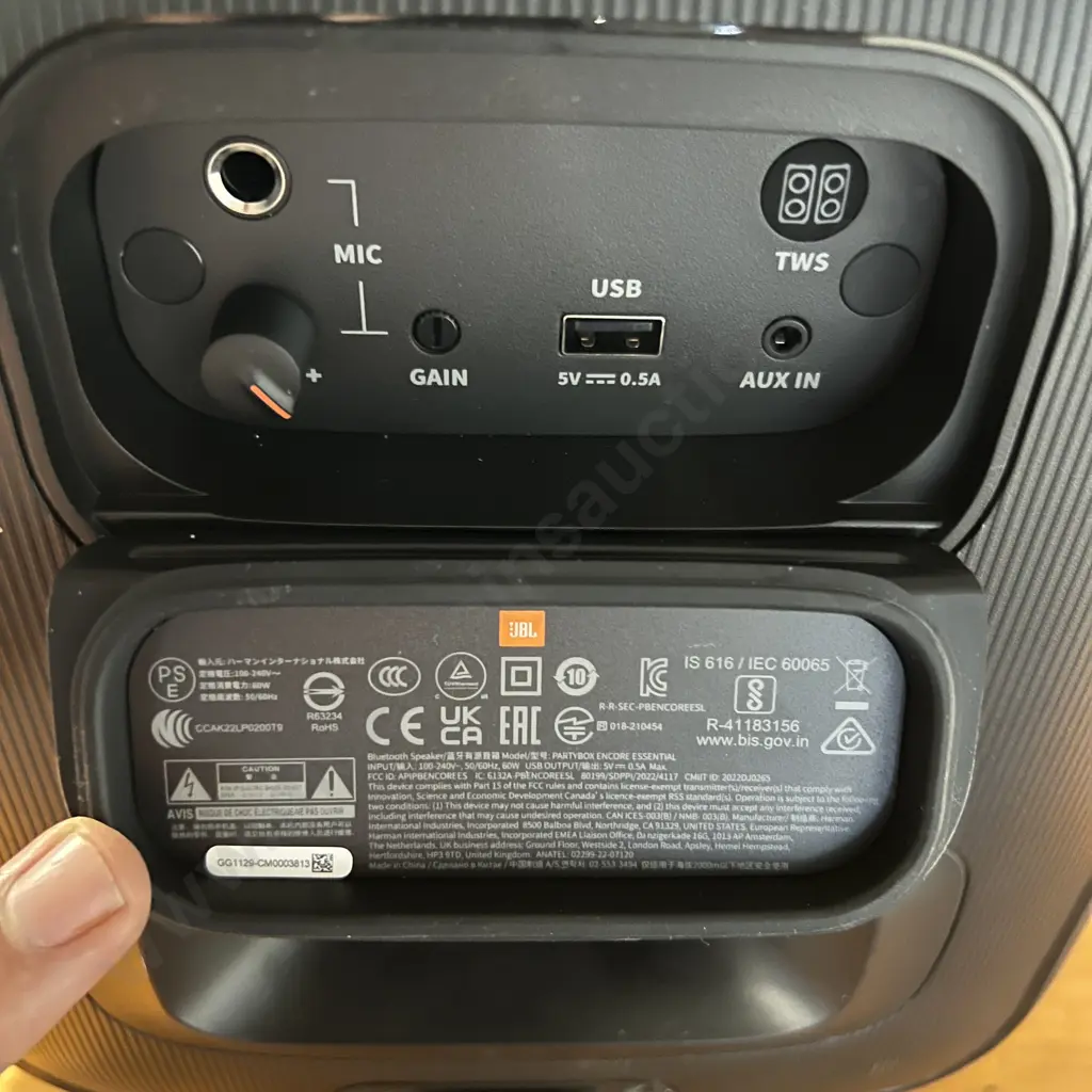 Portable Black JBL Party Box Encore Essential Speaker, has charge Image 1++