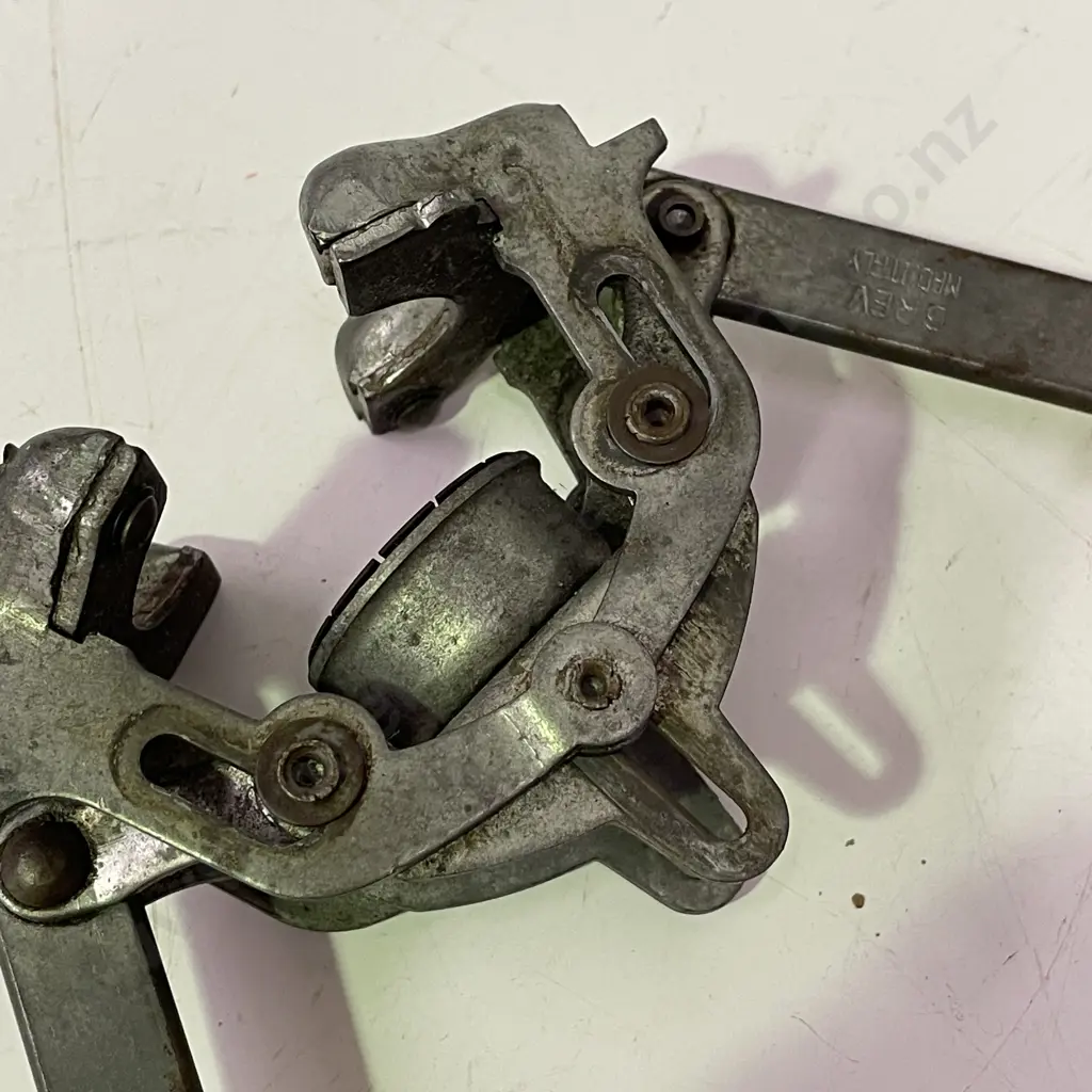 Vintage Italian Bottle Capper Image 1++