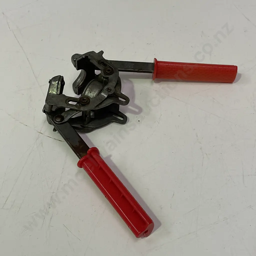 Vintage Italian Bottle Capper Image 1++