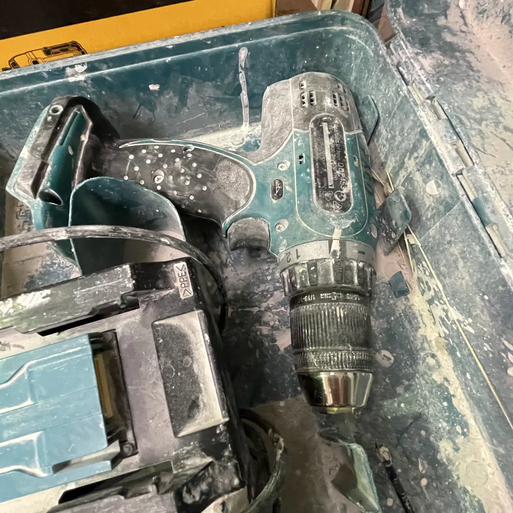 Cased Makita Drills, DDF453 Cordless Driver Drill and DTD146 Cordless Compact Drill Driver. Incl 2 Batteries and Charger Image 1++