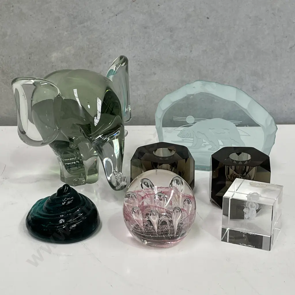 Art Glass Paperweights with Elephant Ornament Image 1++