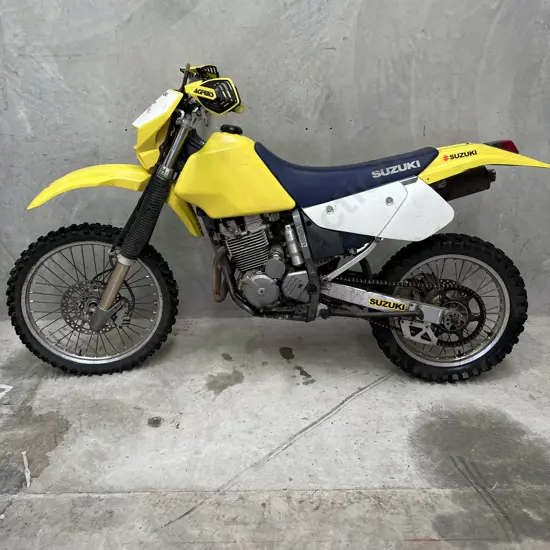 2007 Suzuki DR-Z250 Bike. Yellow. VIN JS1DJ43A772100955