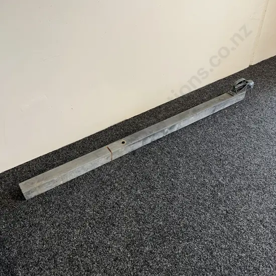 Tow bar - 184cm long rated 2000kg