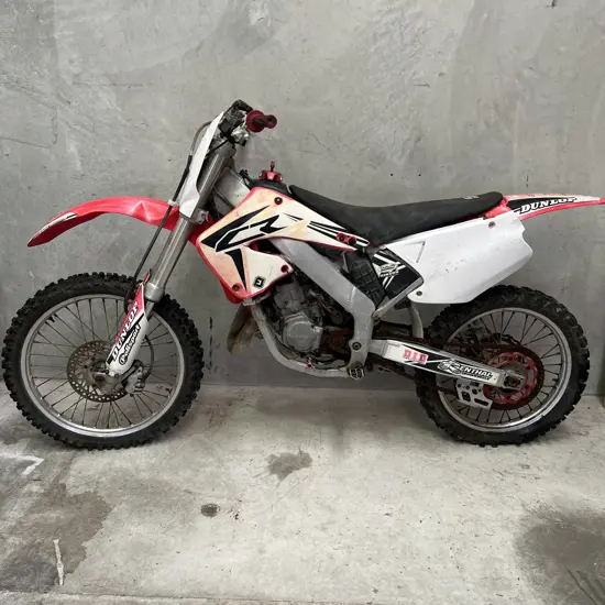 2001 Honda CR125R Moto-Cross/Trail Bike. VIN JH2JE01361M304465