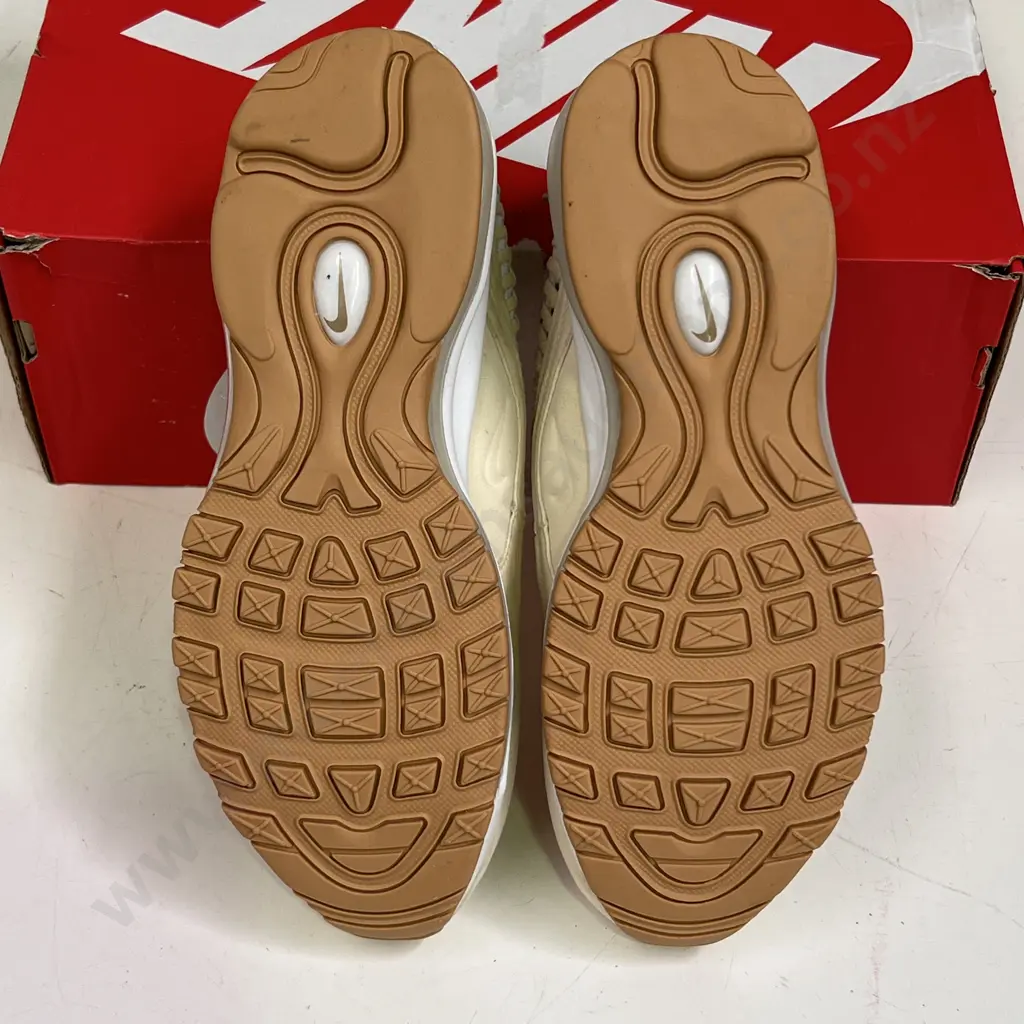 As new Nike Womens AIR MAX 97 LX UK5.5/US8 Image 1++