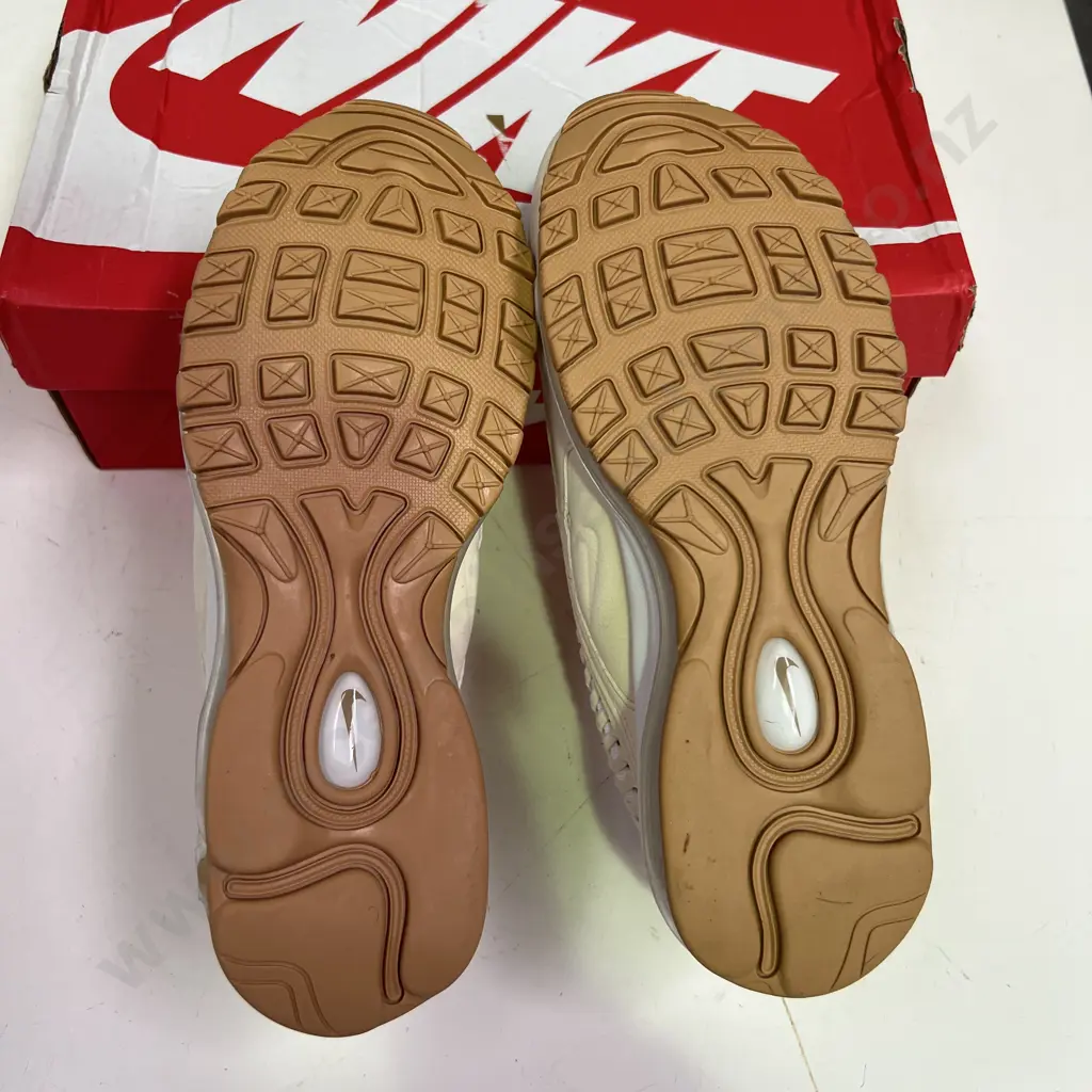 As new Nike Womens AIR MAX 97 LX UK6.5/US9 Image 1++