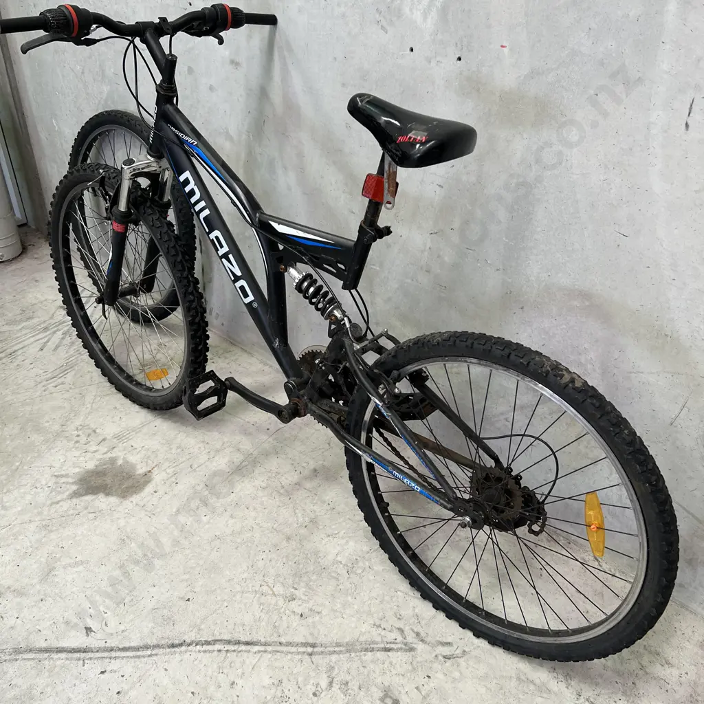 Milazo Obsidian Bike. Black/White and Blue. With spare wheel Image 1++