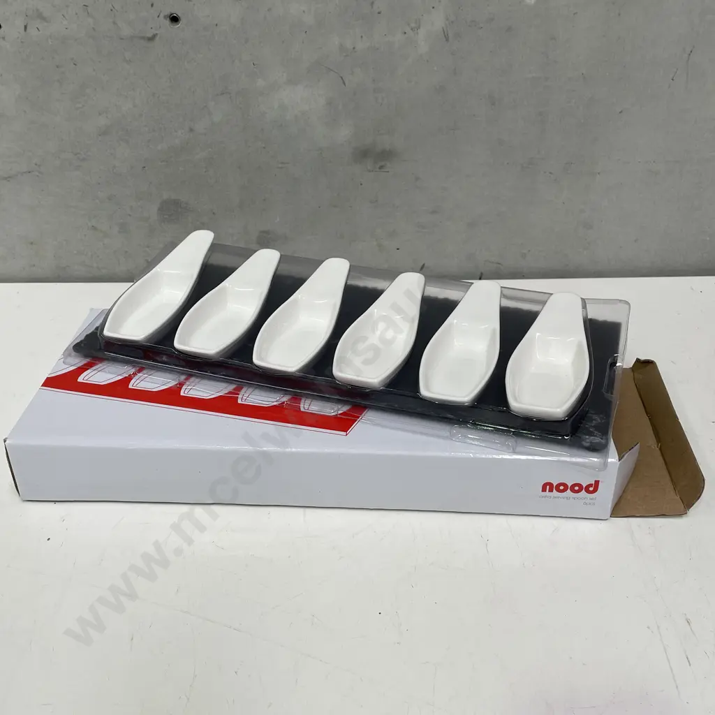 As New Boxed Nood Astia Serving Spoon Set Image 1++
