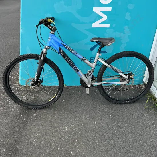 Bauer Bravo Bike. Small Size