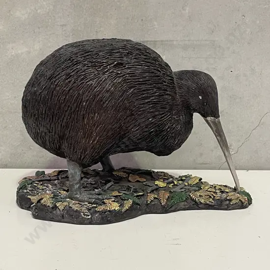 Kiwi Garden Feature