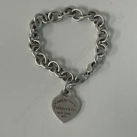 Tiffany and Co Sterling Silver Heavy Link Bracelet with Heart Pendant. Stamped as shown in pics