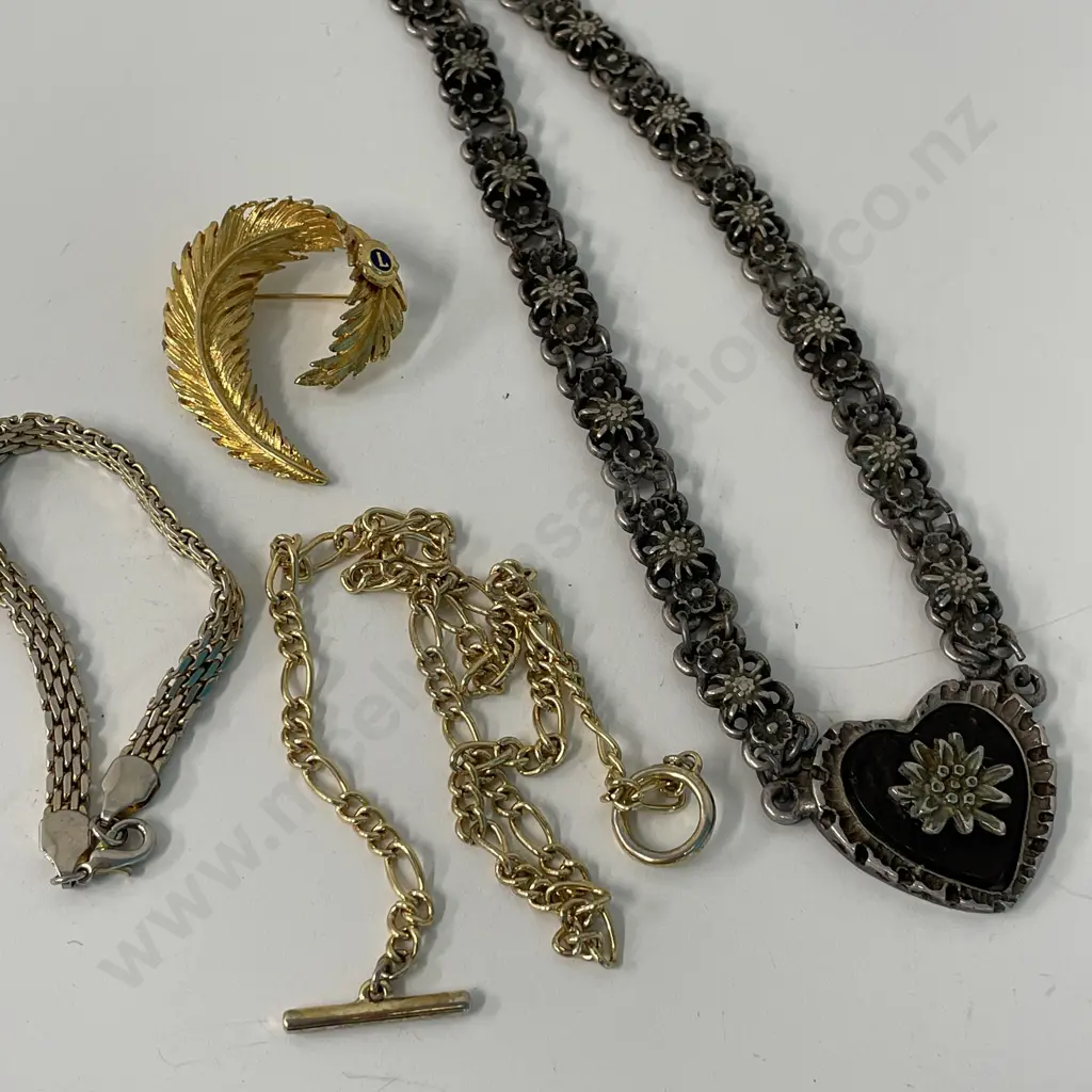 Assorted Jewellery Image 1++