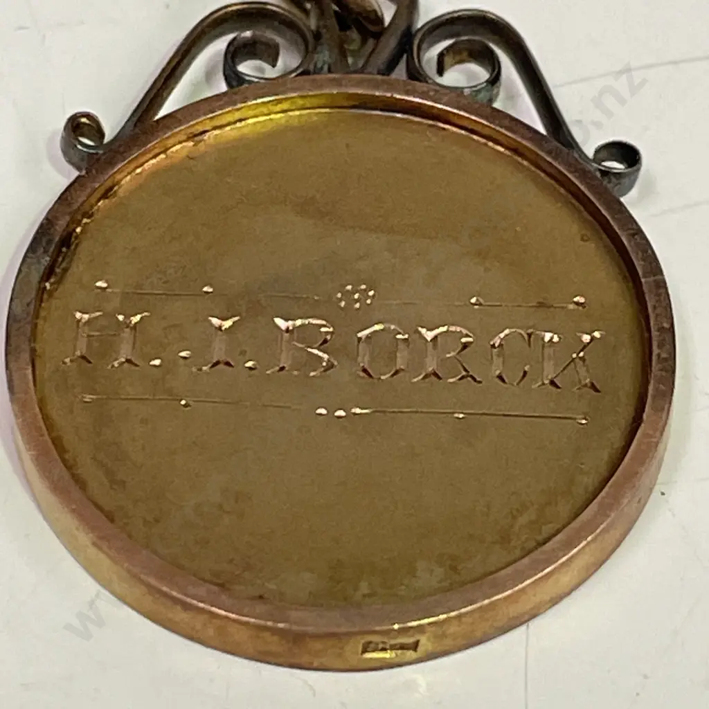 Vintage 9ct Gold Round Pendant with etched name and Dairy Cow Theme. Stamped 9ct Image 1++