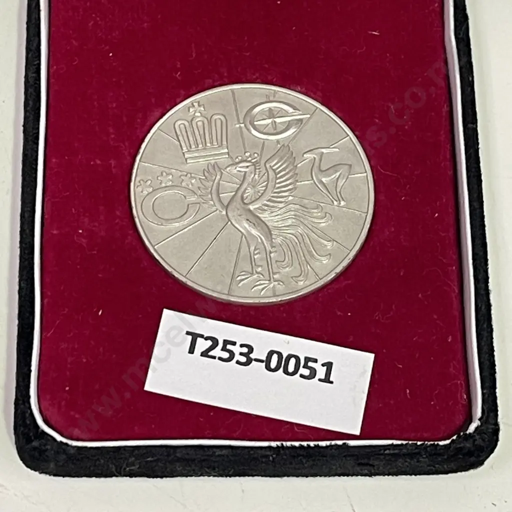 Pheli Mint Toyota Silver Coin, in case. Image 1++