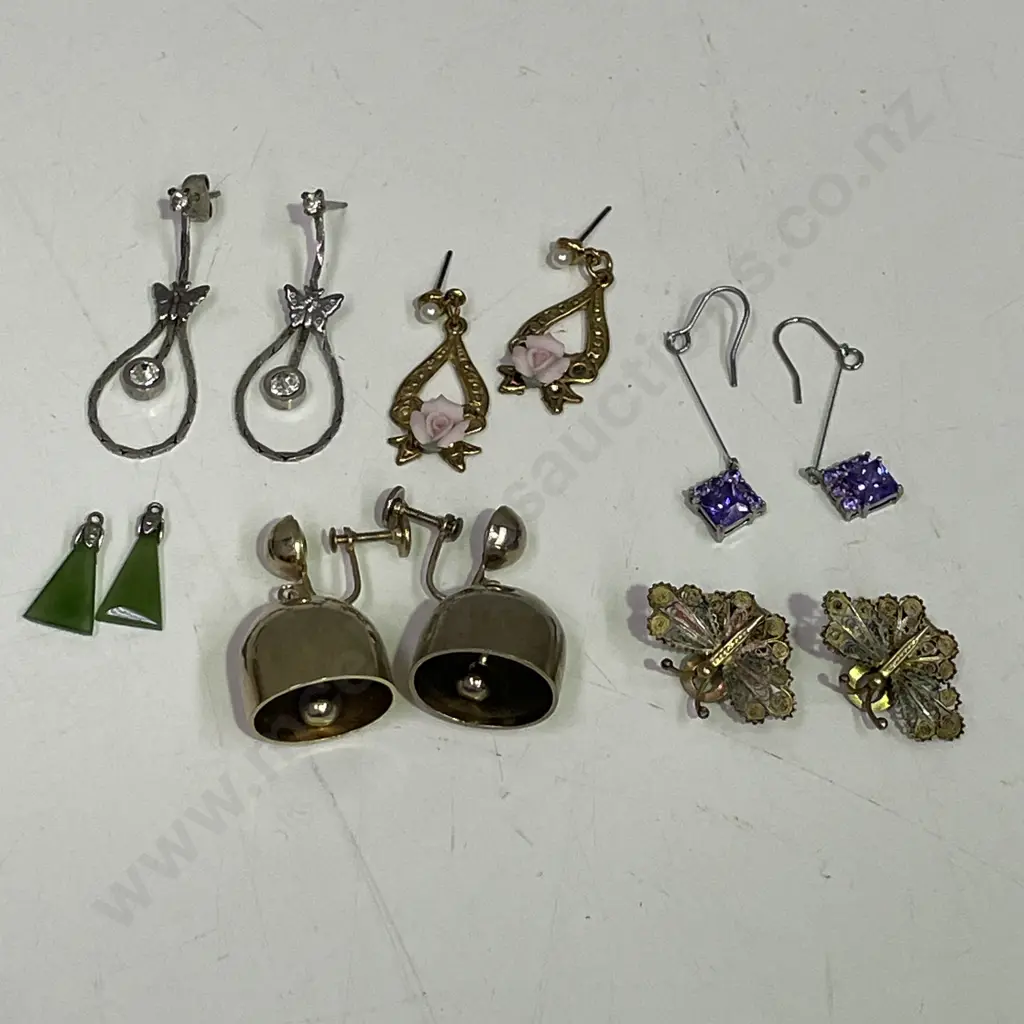 Assorted Vintage Earrings incl 800 Stamped Filigree Butterfly Earrings Image 1++
