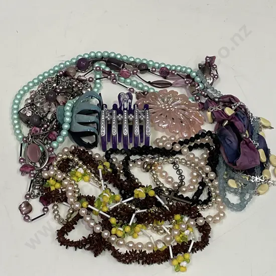 Assorted Costume Jewellery