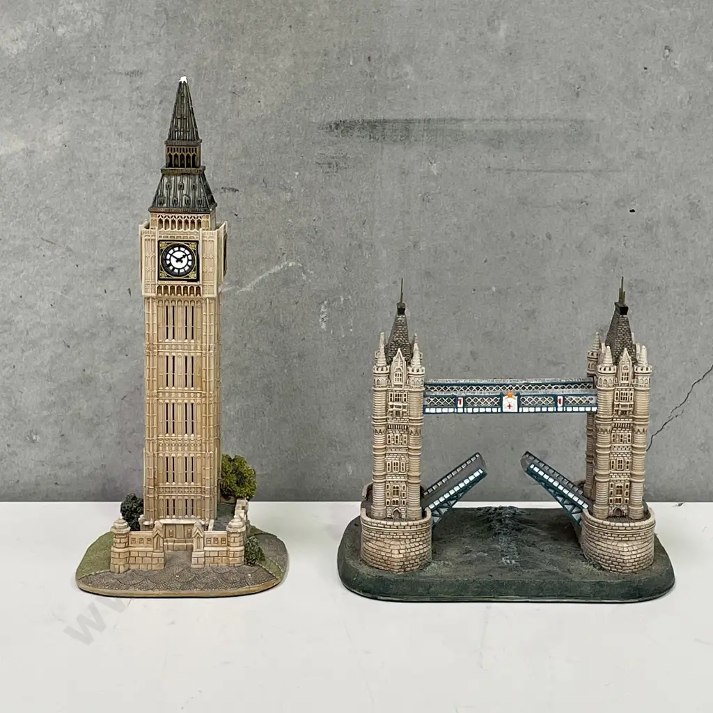 Lilliput Lane Britains Heritage Big Ben (af to tip) and Tower Bridge Ornaments Image 1++