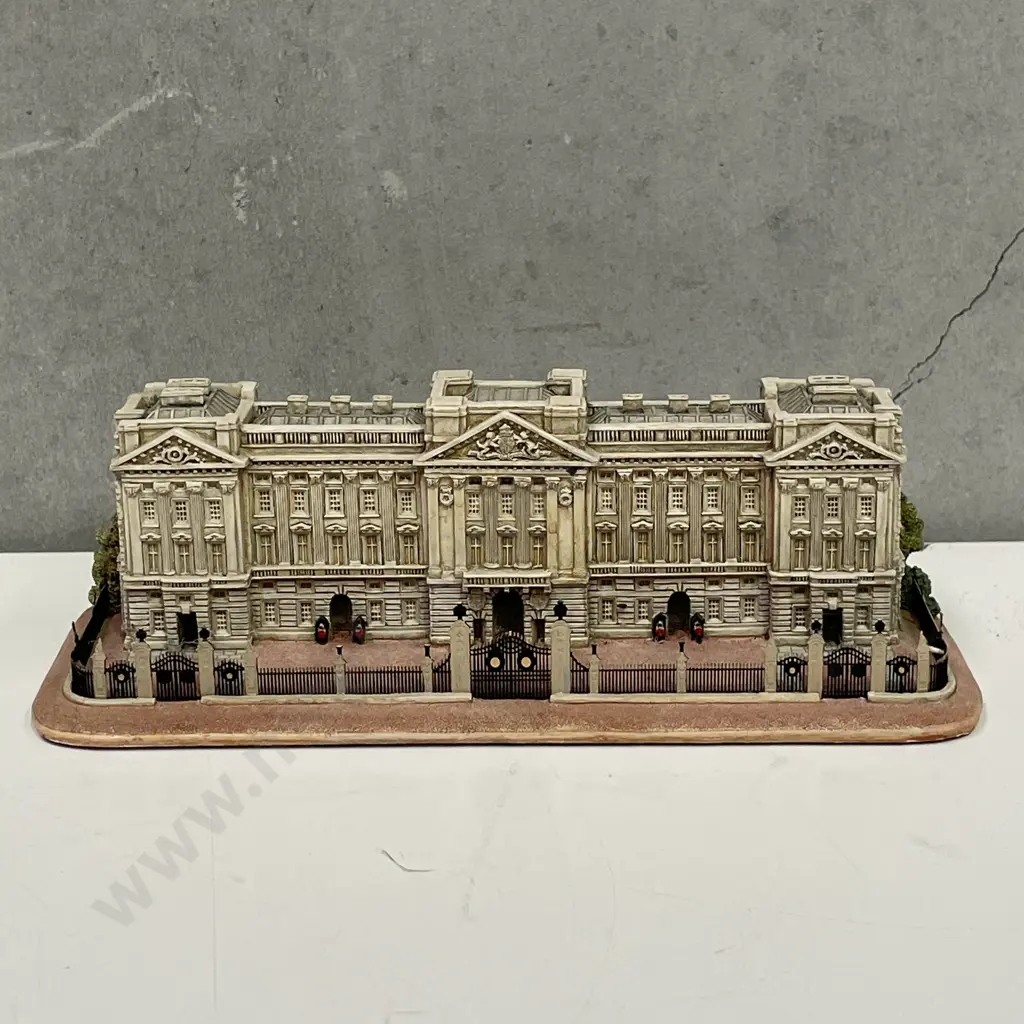 Lilliput Lane Britains Heritage Buckingham Palace Image 1++