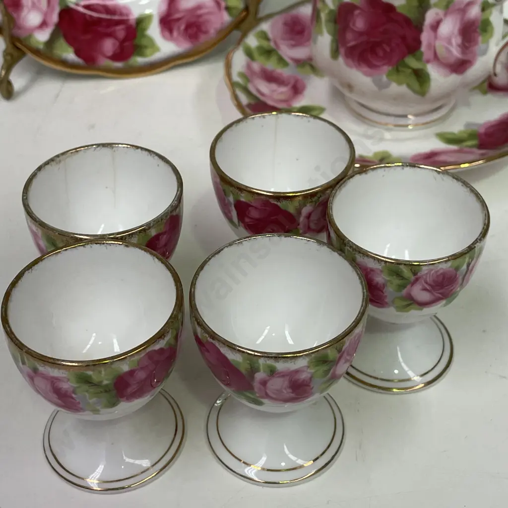 Royal Albert Old English Rose Trio with 5 egg cups Image 1++