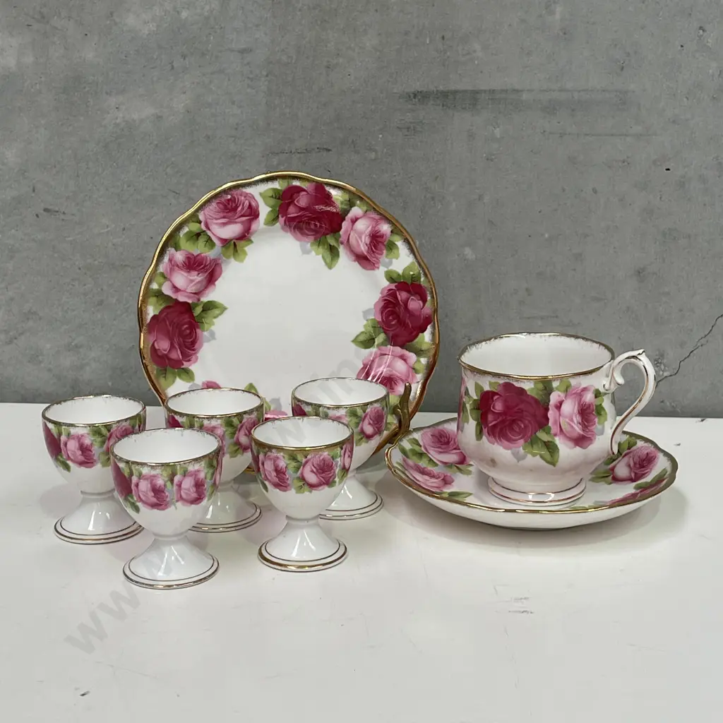 Royal Albert Old English Rose Trio with 5 egg cups Image 1++