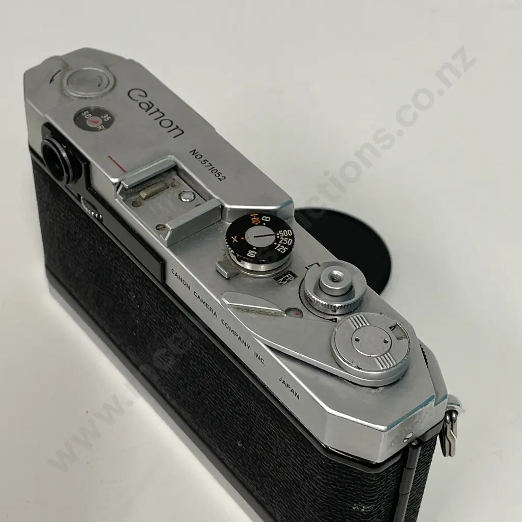 Vintage Canon Camera. No.571052 Image 1++