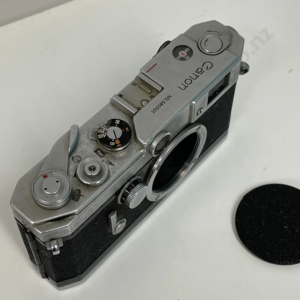 Vintage Canon Camera. No.580501 Image 1++