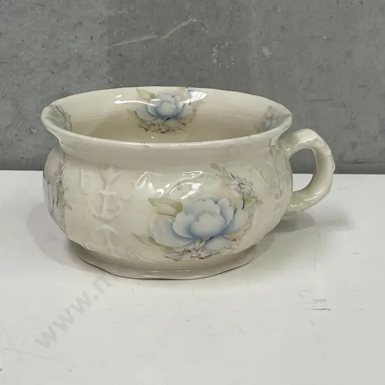 Made in NZ Titian Ware Po. Numbered 1406